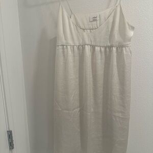 Wilfred and aritzia exclusive brand satan dress in cream size small.